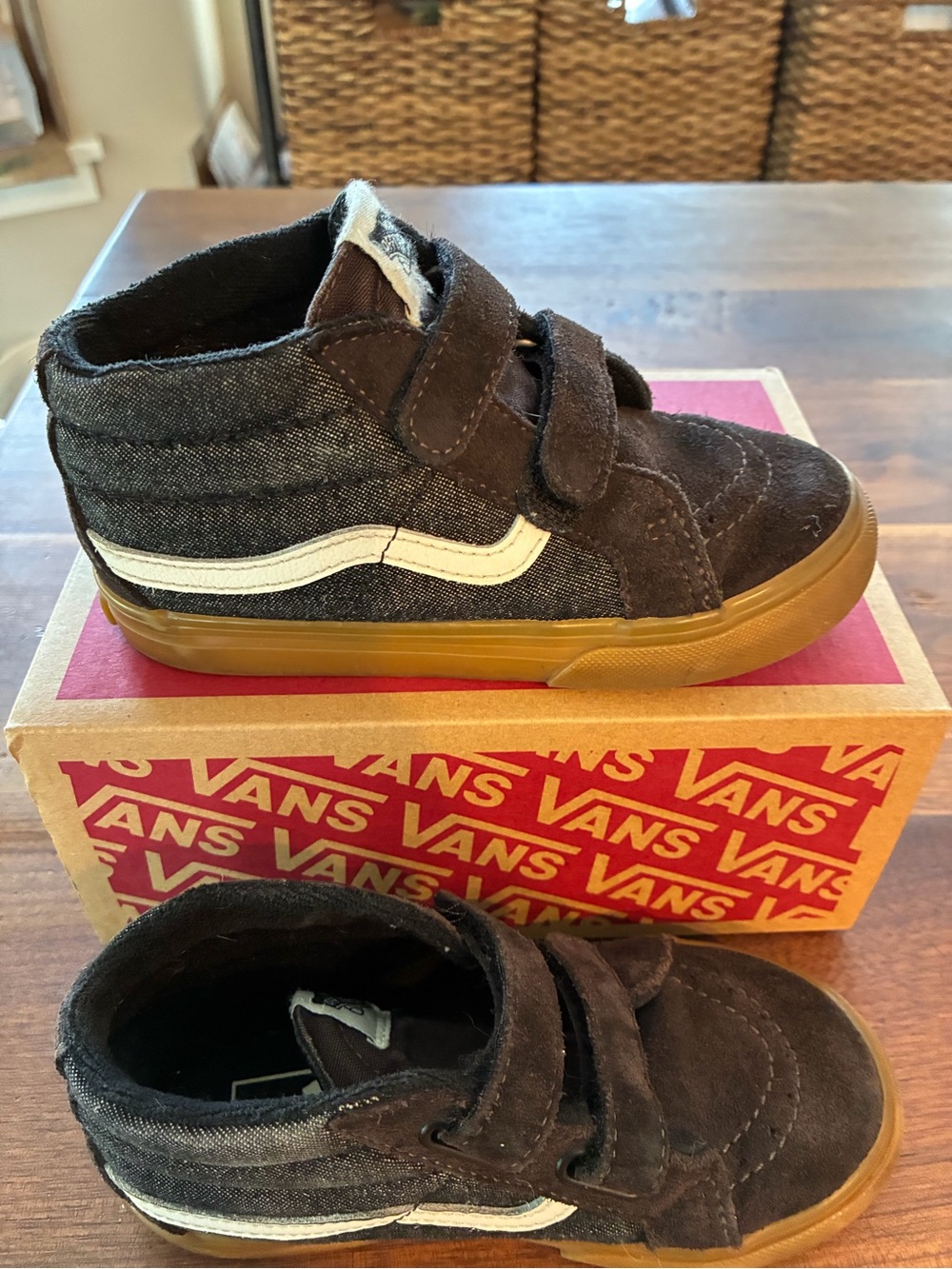 Vans Kids High-Top Sneakers in Brown with White Stripe